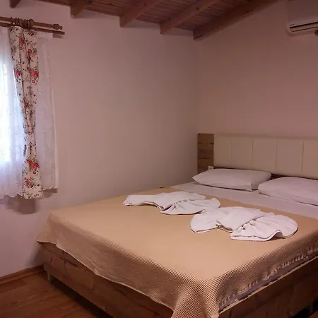 Kervan Tatil Koyu Edremit (Balikesir)