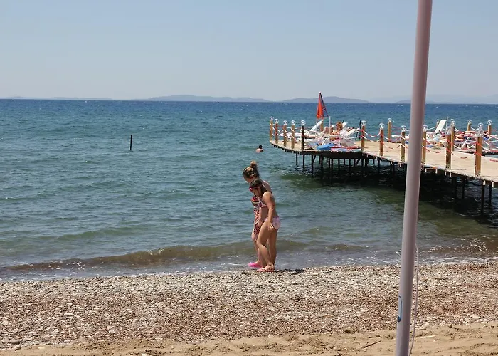 אכסניה Kervan Tatil Koyu אדרמיט