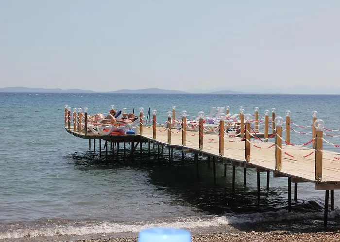 אכסניה Kervan Tatil Koyu אדרמיט