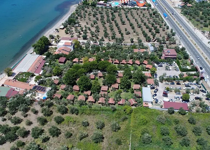 אכסניה Kervan Tatil Koyu אדרמיט